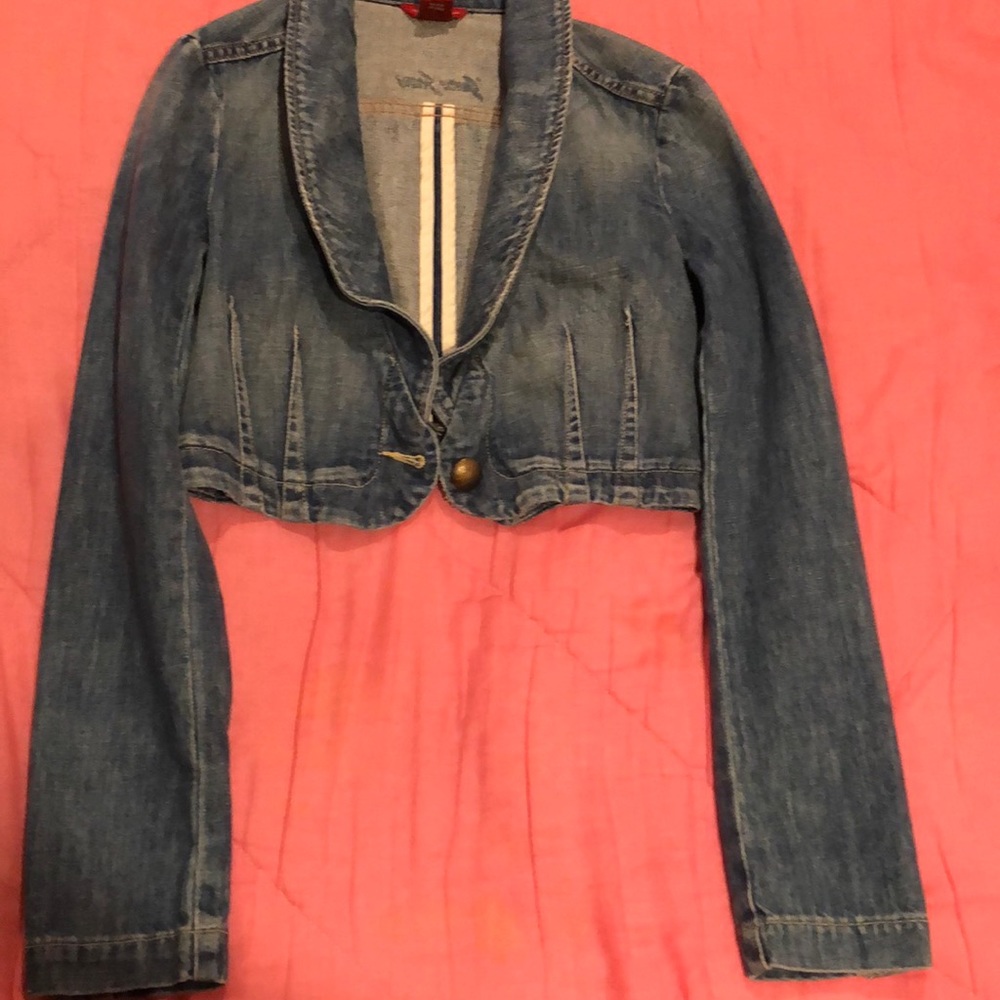 Cropped Jean jacket size medium
